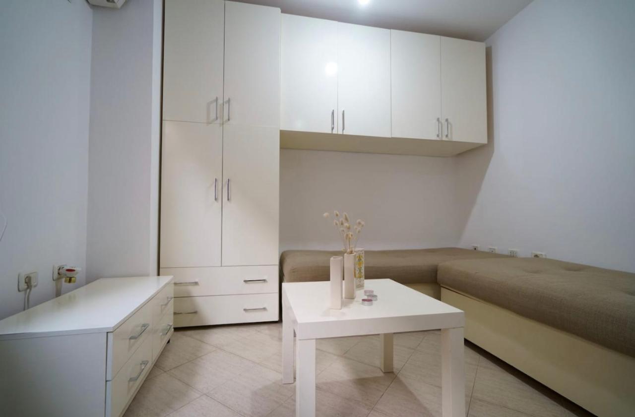 Brilant Studio Apartment City Center Tiran Dış mekan fotoğraf