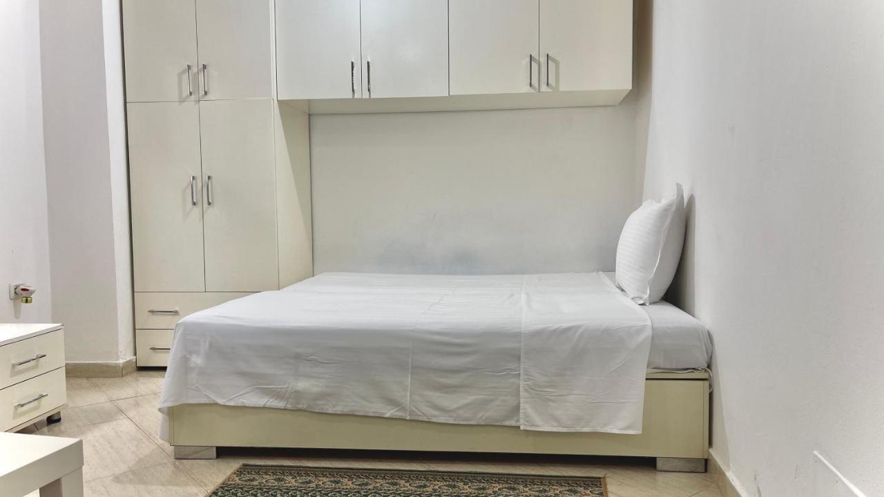 Brilant Studio Apartment City Center Tiran Dış mekan fotoğraf