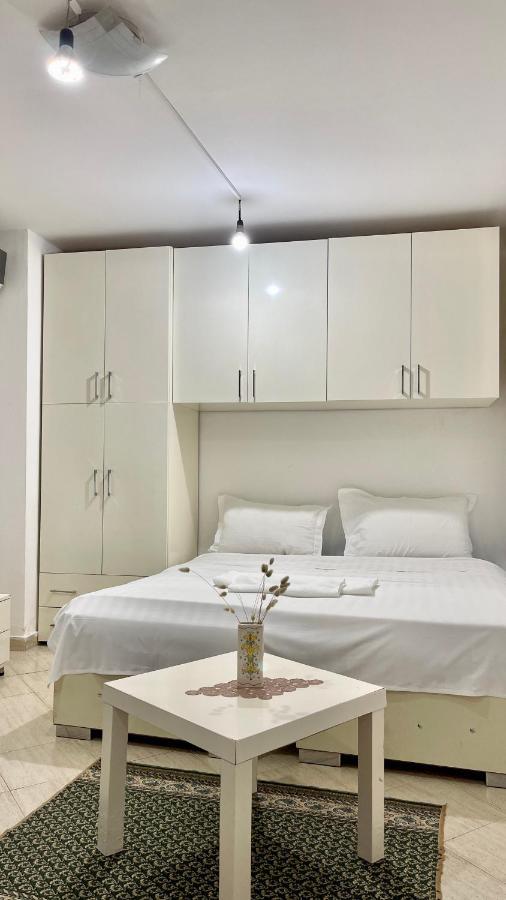 Brilant Studio Apartment City Center Tiran Dış mekan fotoğraf